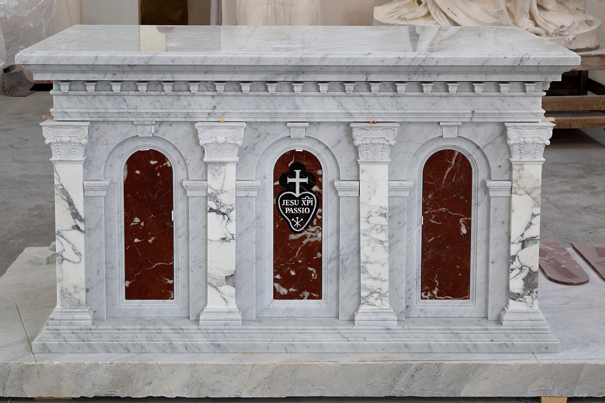 St. Paul of the Cross Monastery, Pittsburgh, Pennsylvania, 2020 – Altar, Reredos, Ambo and Side Shrines